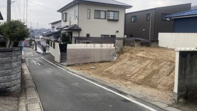 福岡県春日市惣利4-30