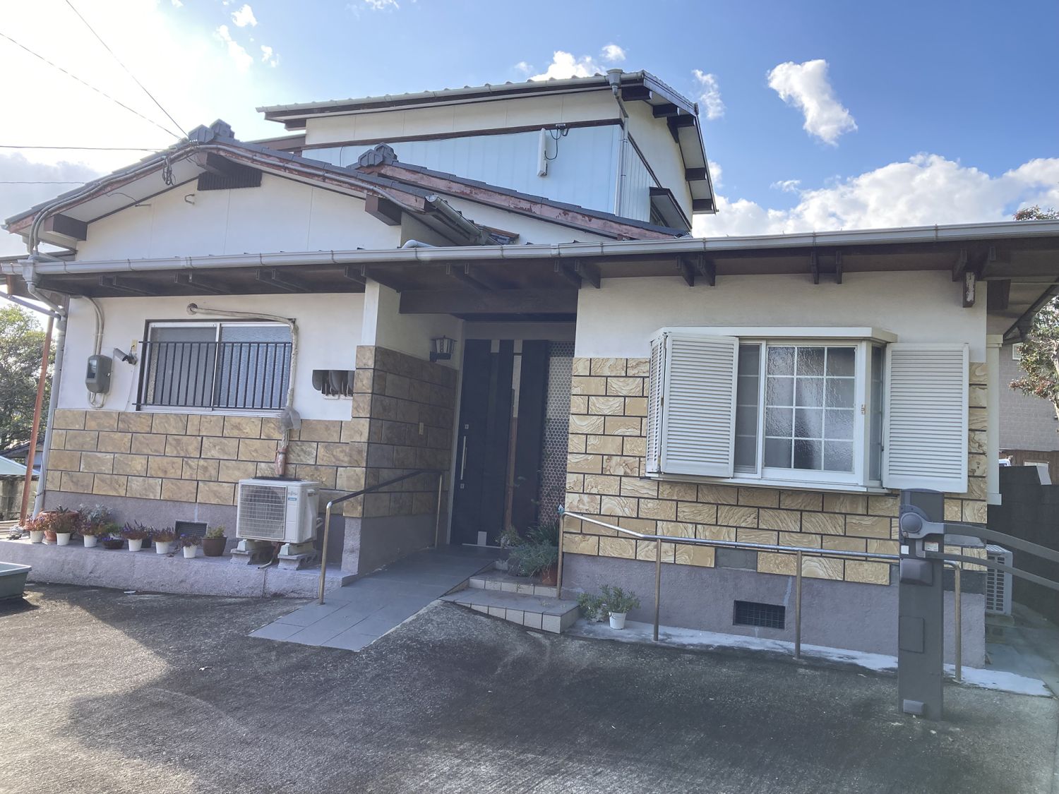 福岡県⼤牟⽥市萩尾町