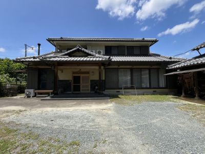 熊本県山鹿市鹿央町岩原